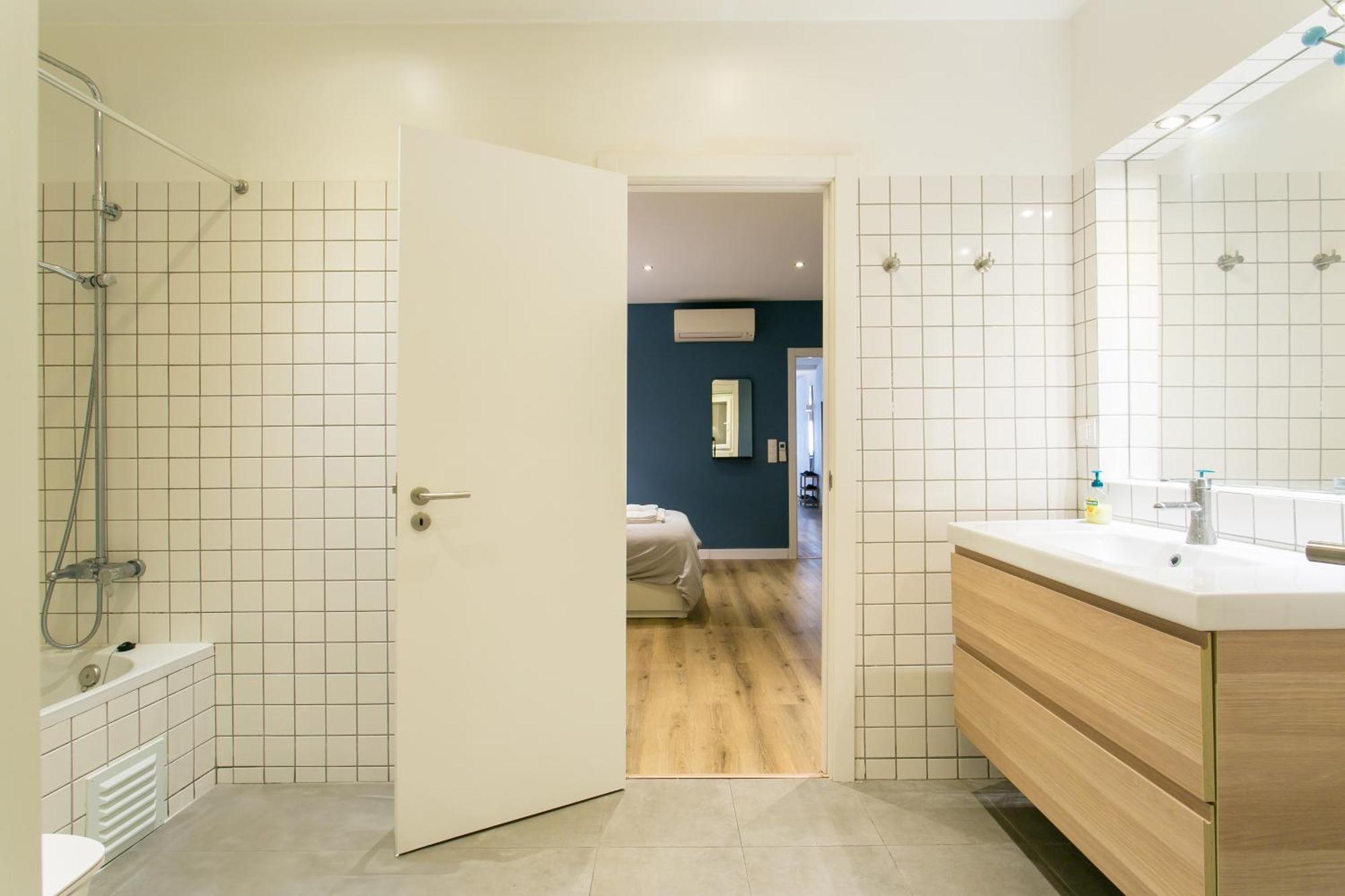 Cozy In Amazing Location! Lissabon